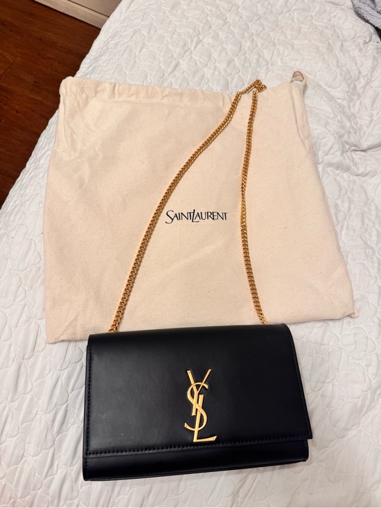 Other Handbags - Cute Leather Shoulder Bag with Gold